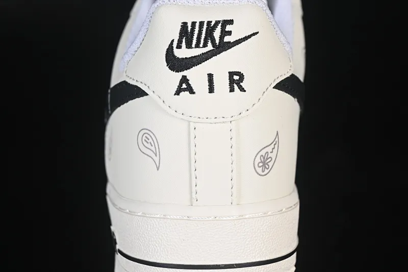 All categories Nk Air Force 1 Air Force series Nk Air Force 1 Low Air Force low-top Nike Air Force 1'07 Low joint white and black Air Force 1 low-top casual sneakers ZH0318-128